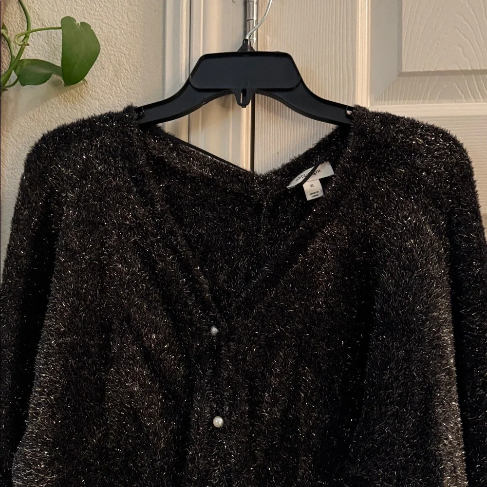 On 34th Sweater - Picture 2 of 13